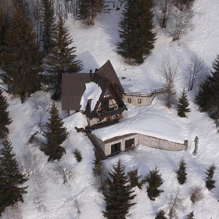 Le Chalet Pointu De Capucine Villa Bourg-Saint-Maurice Exterior foto